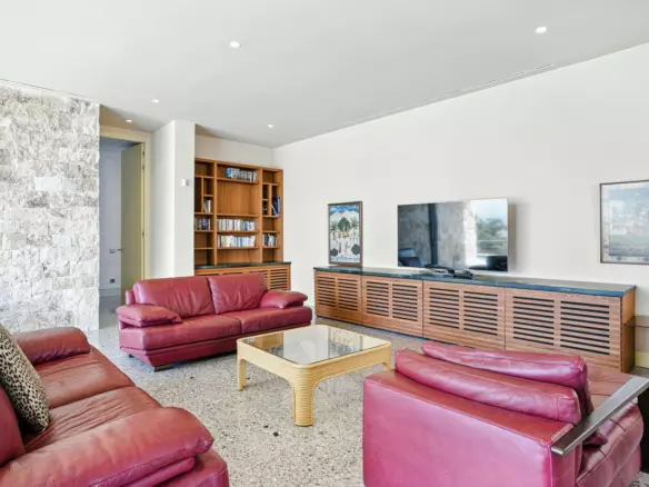 5-bedroom Villa In Marbella, Spain (410 M²)
