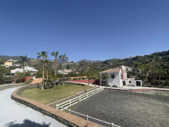 9-bedroom Villa In Frigiliana, Spain (485 M²)