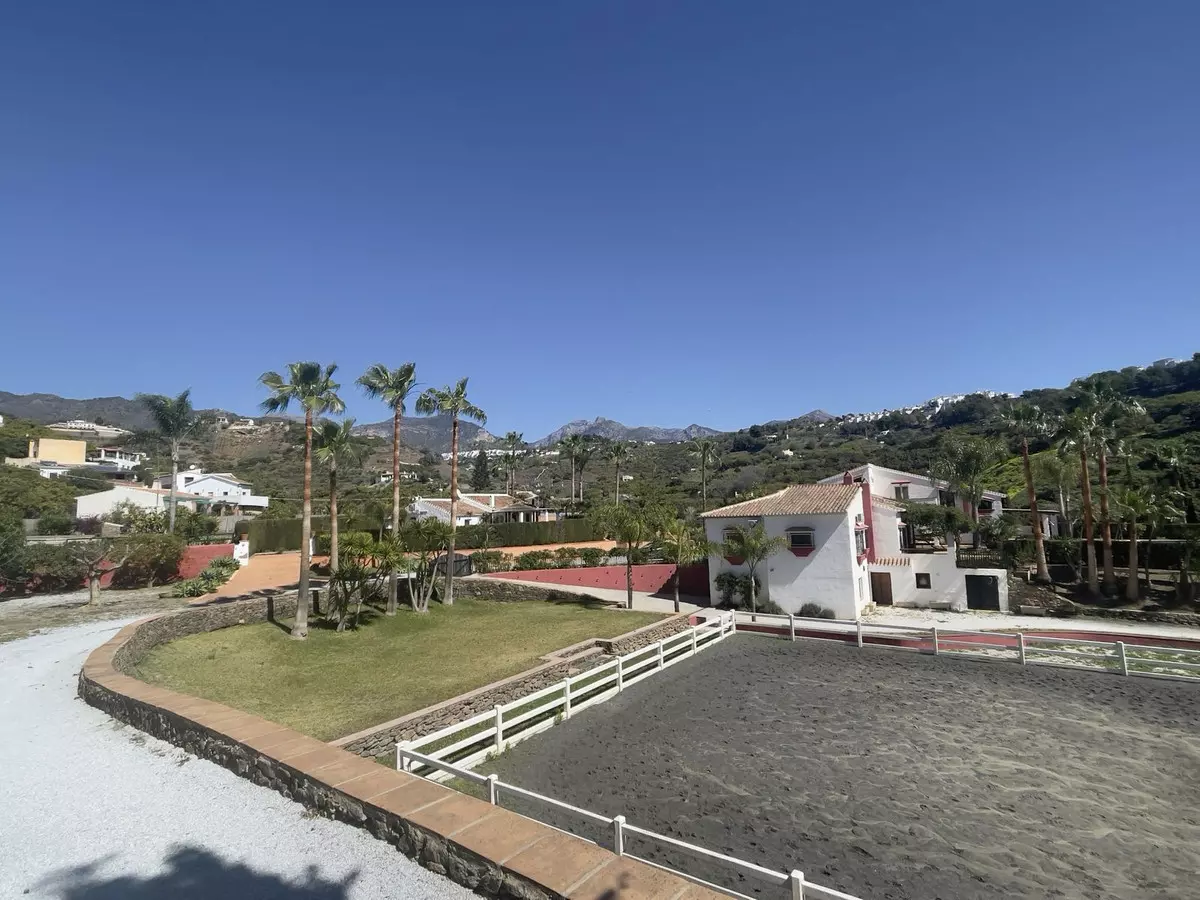 9-bedroom Villa In Frigiliana, Spain (485 M²)