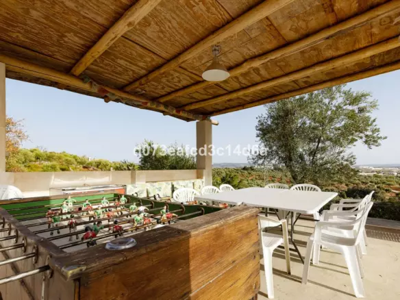 6-bedroom Villa In Ronda, Spain (256 M²)