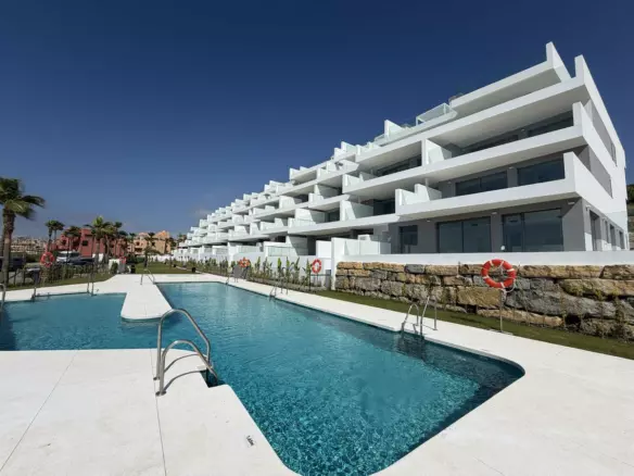 2-bedroom Apartment In Manilva, Spain (78 M²)