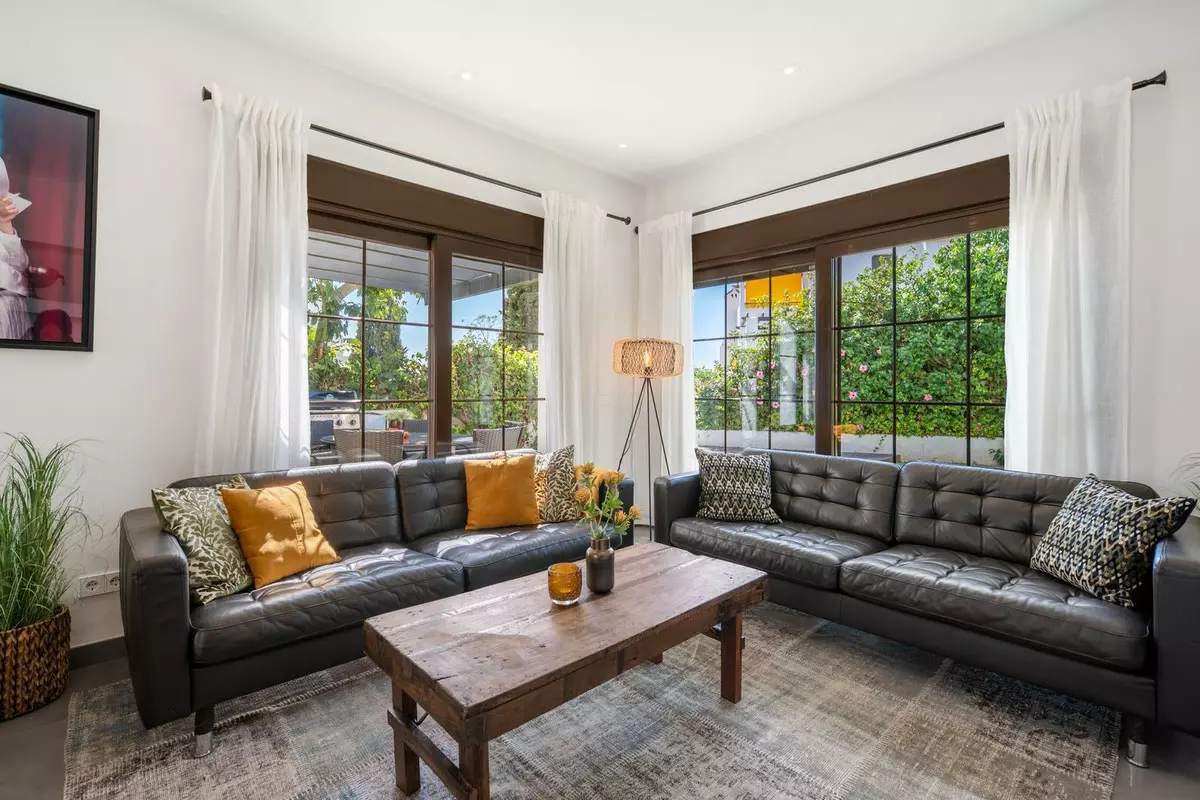 4-bedroom Town House In Marbella, Spain (177 M²)
