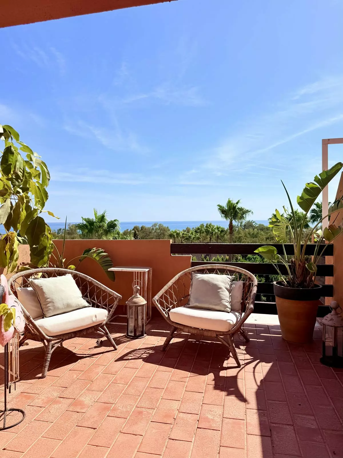 3-bedroom Apartment In Casares, Spain (140 M²)