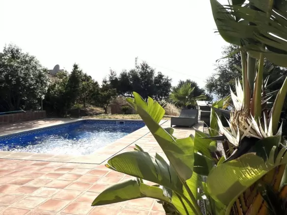 3-bedroom Villa In Canillas De Aceituno, Spain (128 M²)