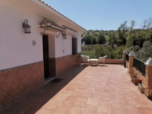 3-bedroom Country House In Alcaucín, Spain (299 M²)