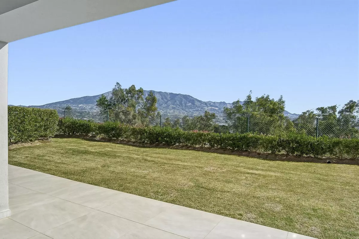 3-bedroom Apartment In Mijas, Spain (106 M²)