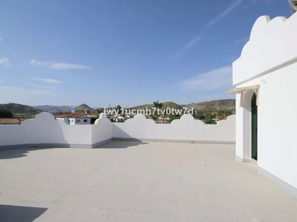 4-bedroom Villa In Málaga, Spain (317 M²)