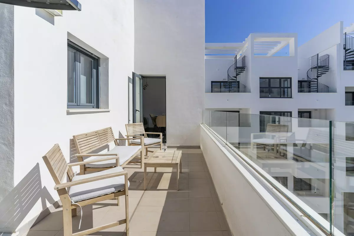 3-bedroom Apartment In Estepona, Spain (85 M²)