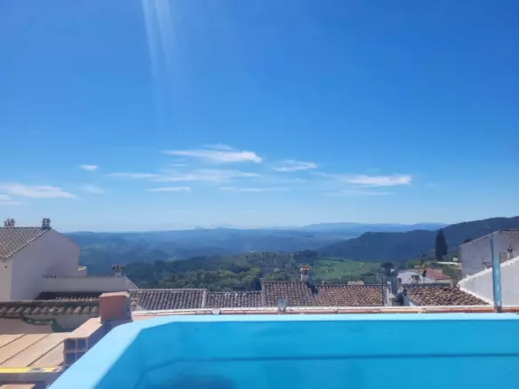 3-bedroom Town House In Gaucín, Spain (190 M²)
