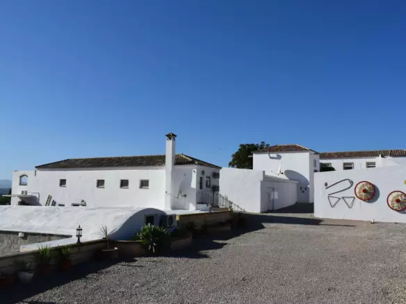 10-bedroom Country House In Ronda, Spain (1.238 M²)