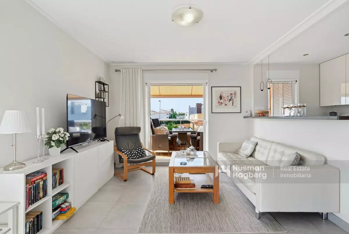 2-bedroom Apartment In Orihuela, Spain (52 M²)