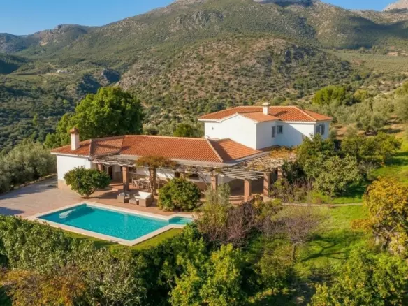 6-bedroom Villa In Periana, Spain (348 M²)