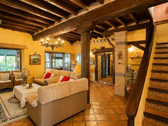 8-bedroom Country House In Cártama, Spain (569 M²)