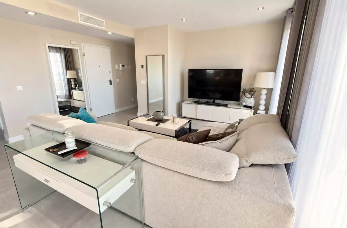 3-bedroom Apartment In Mijas, Spain (132 M²)