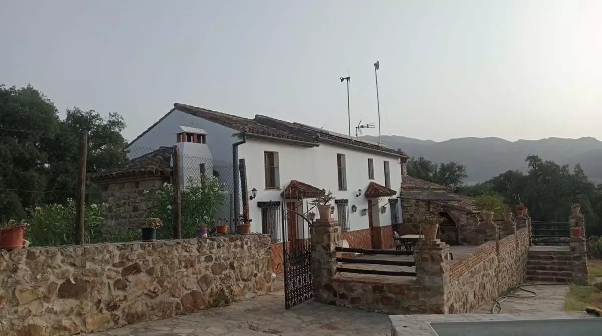 4-bedroom Country House In Cortes De La Frontera, Spain (198 M²)