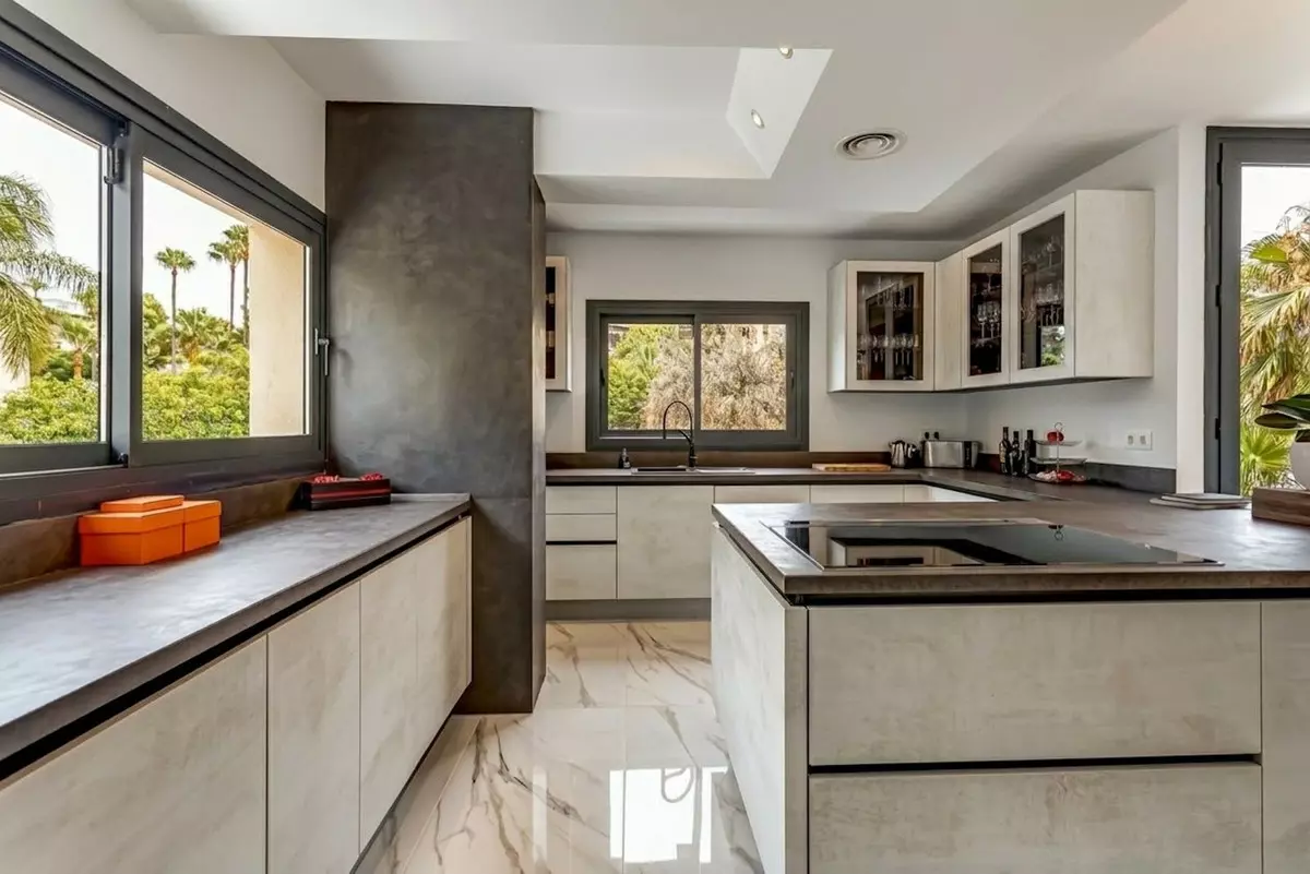 4-bedroom Villa In Marbella, Spain (253 M²)
