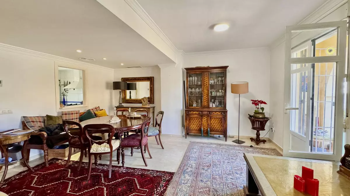 4-bedroom Town House In Marbella, Spain (232 M²)