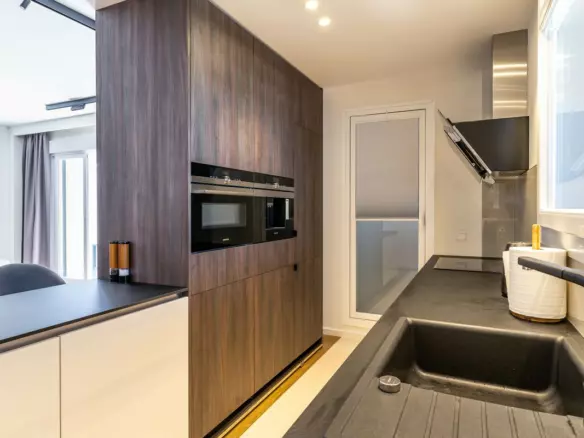 2-bedroom Apartment In Estepona, Spain (86 M²)