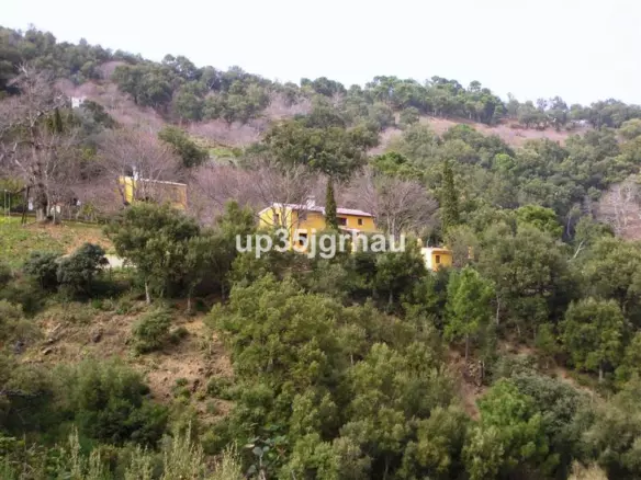 4-bedroom Country House In Jubrique, Spain (330 M²)