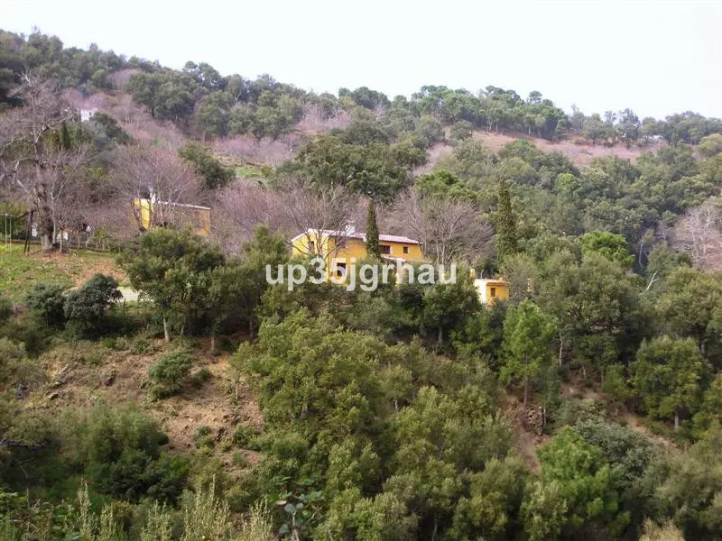 4-bedroom Country House In Jubrique, Spain (330 M²)