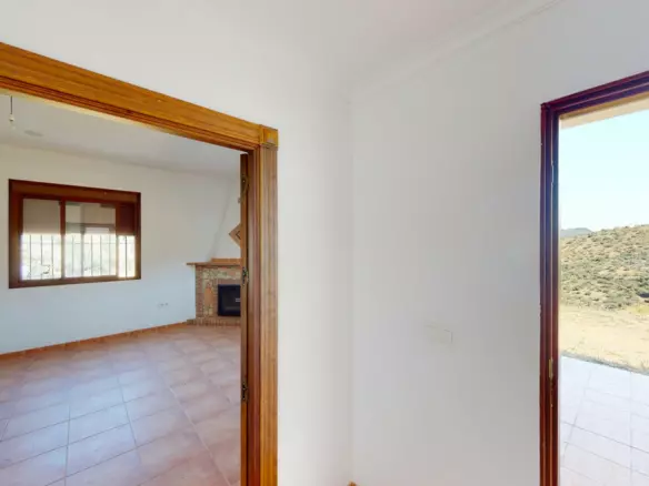 4-bedroom Villa In Colmenar, Spain (155 M²)