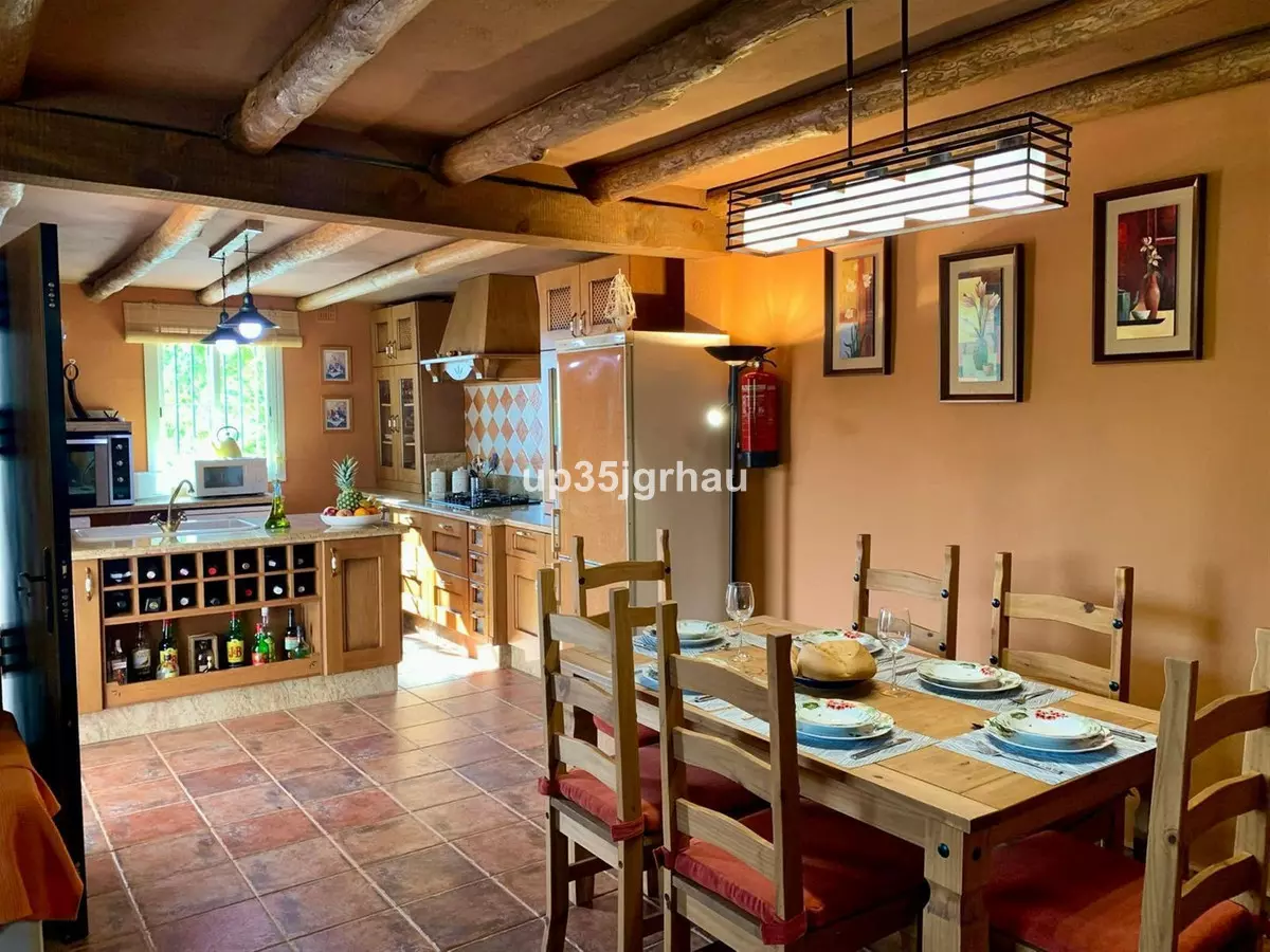 2-bedroom Villa In Benarrabá, Spain (110 M²)