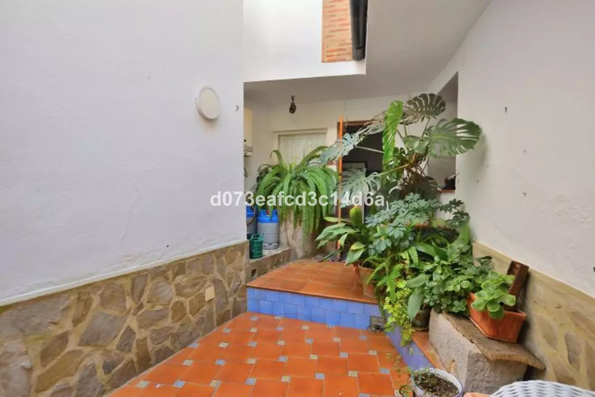 5-bedroom Town House In Benaoján, Spain (316 M²)