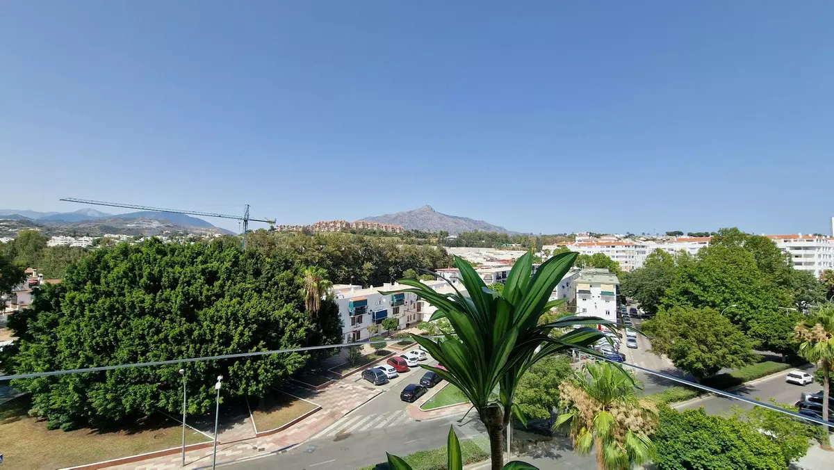 3-bedroom Apartment In Marbella, Spain (120 M²)