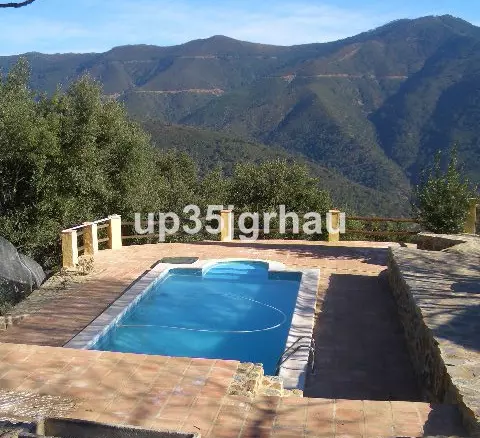 4-bedroom Country House In Jubrique, Spain (330 M²)