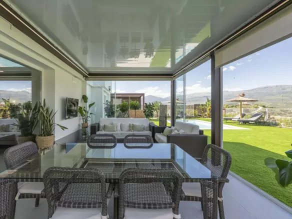 3-bedroom Villa In La Viñuela, Spain (203 M²)