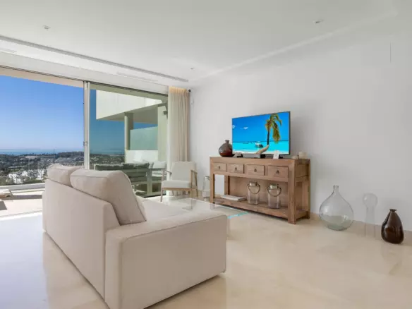 2-bedroom Apartment In Marbella, Spain (98 M²)