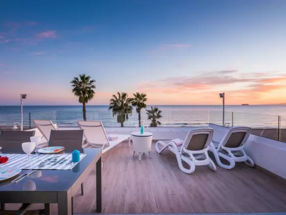 3-bedroom Villa In Málaga, Spain (136 M²)