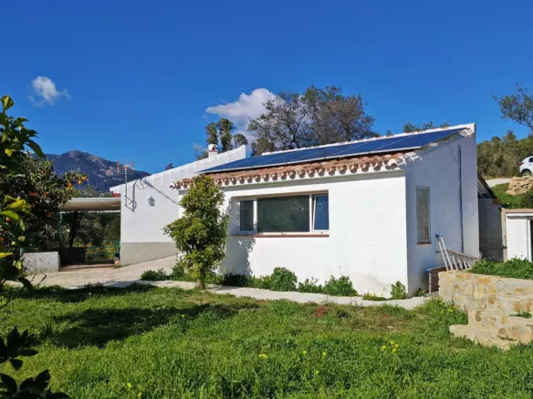 4-bedroom Country House In Casarabonela, Spain (173 M²)