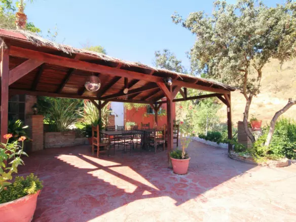 5-bedroom Country House In Guaro, Spain (277 M²)
