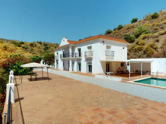 7-bedroom Villa In Macharaviaya, Spain (500 M²)