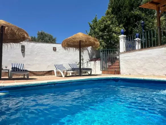 2-bedroom Villa In La Viñuela, Spain (101 M²)