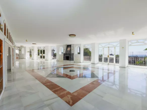 9-bedroom Villa In Benalmádena, Spain (1.146 M²)