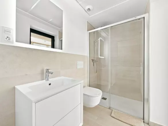2-bedroom Apartment In Fuengirola, Spain (133 M²)