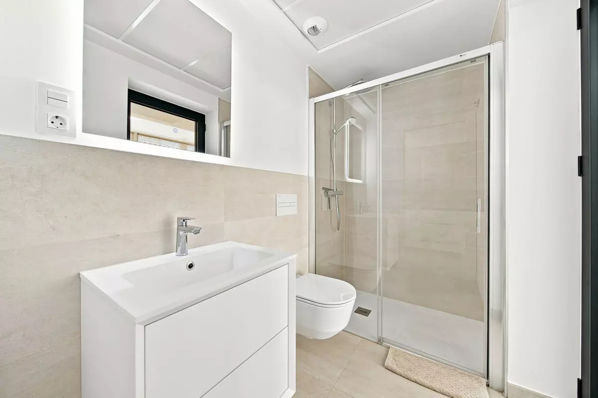 2-bedroom Apartment In Fuengirola, Spain (133 M²)