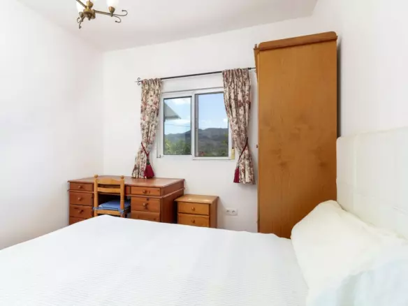 4-bedroom Country House In Pizarra, Spain (137 M²)