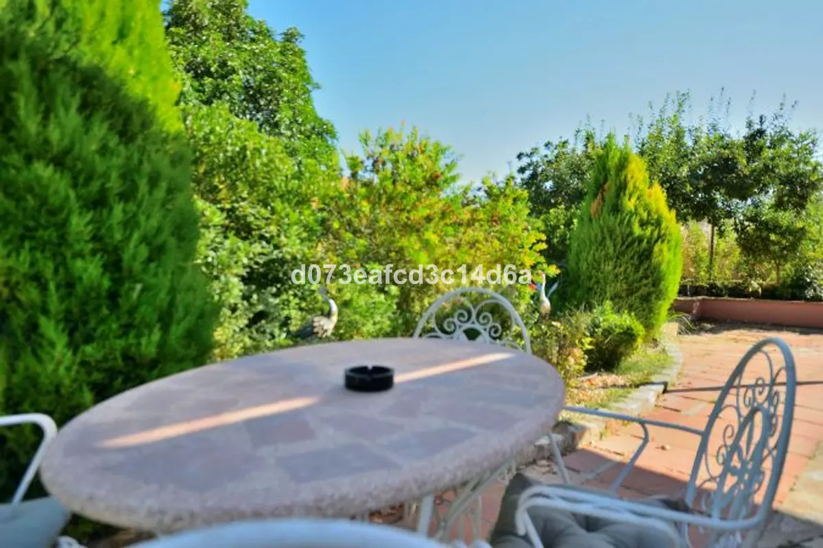 3-bedroom Country House In Benaoján, Spain (85 M²)