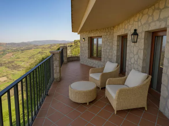 3-bedroom Apartment In Ronda, Spain (162 M²)