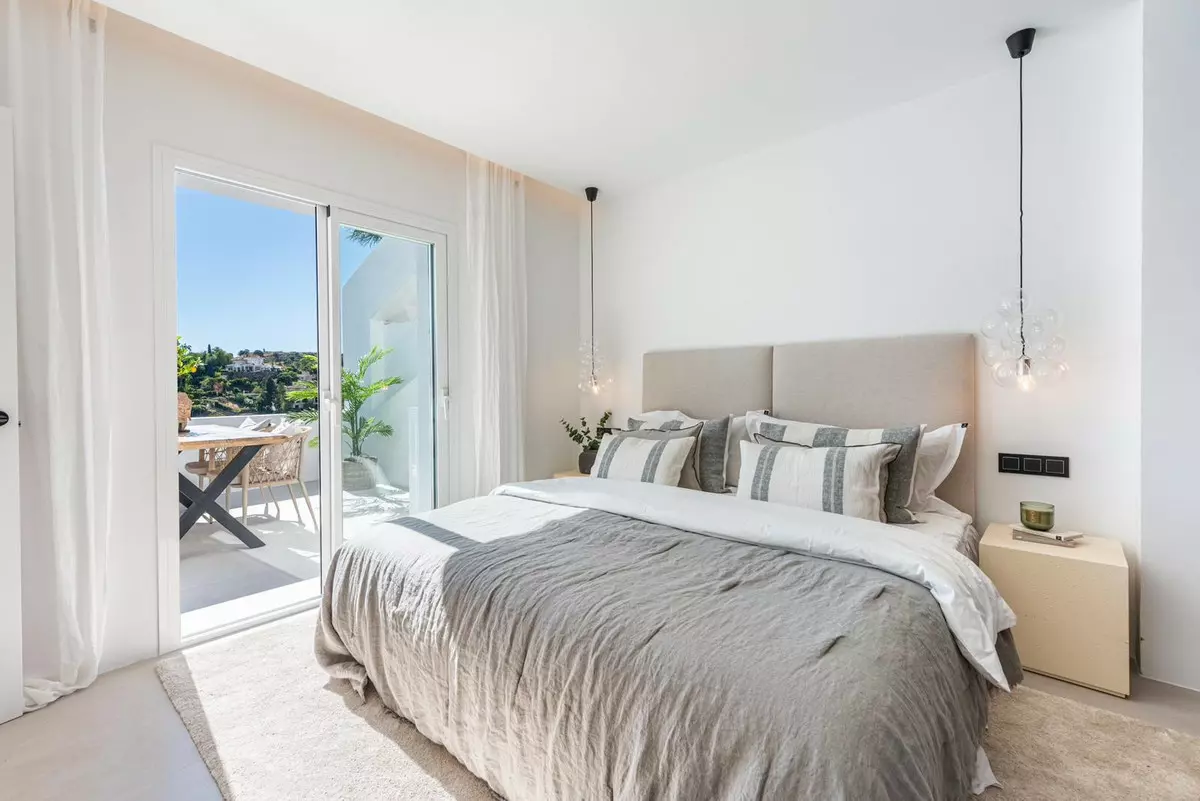 3-bedroom Apartment In Benahavis, Spain (110 M²)