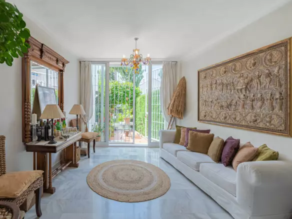3-bedroom Town House In Marbella, Spain (184 M²)