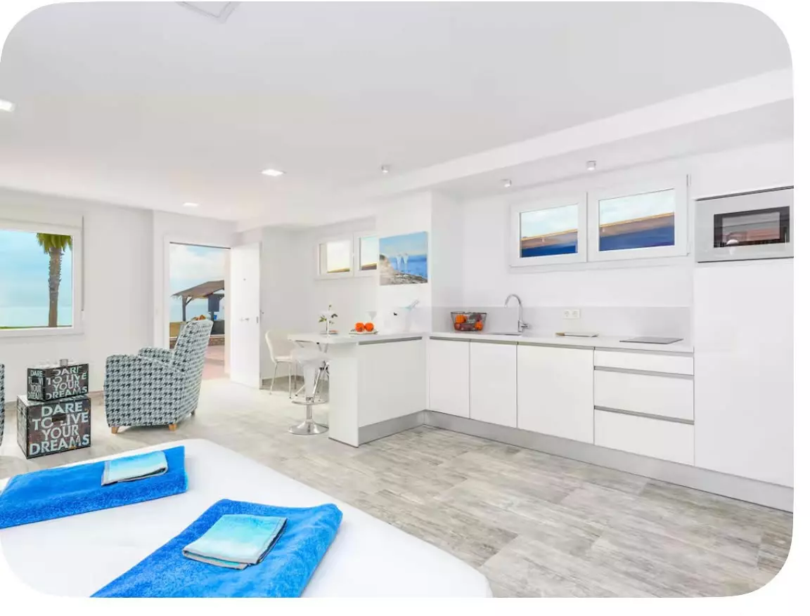 3-bedroom Villa In Málaga, Spain (136 M²)