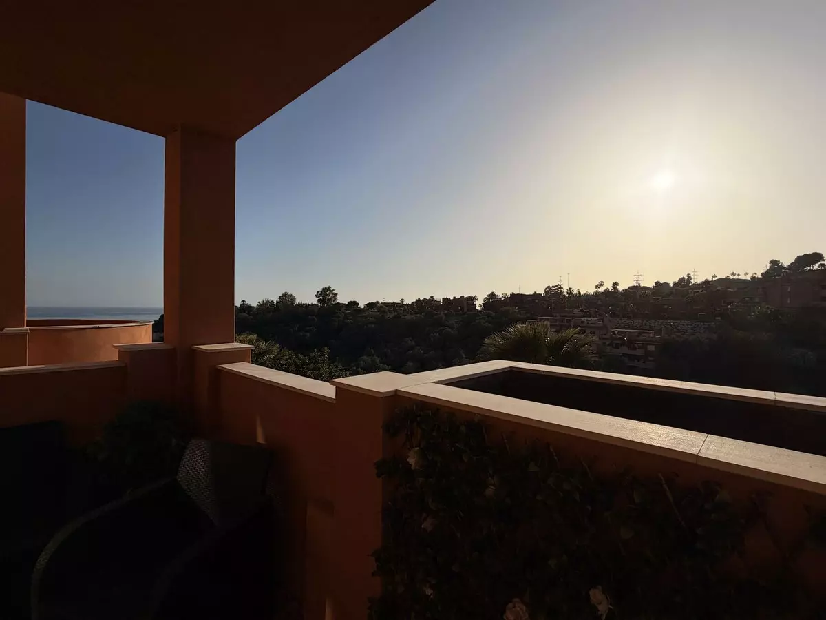 2-bedroom Apartment In Marbella, Spain (129 M²)