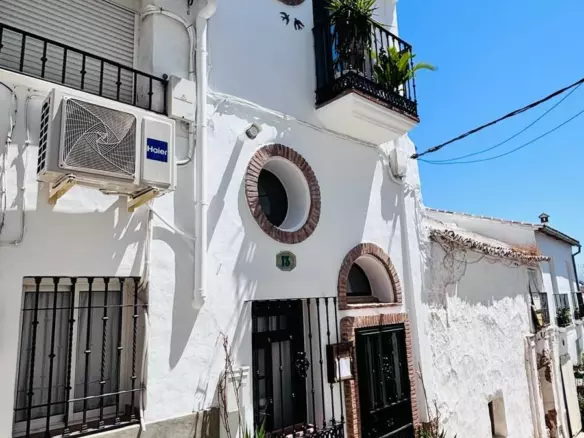 2-bedroom Town House In Gaucín, Spain (60 M²)