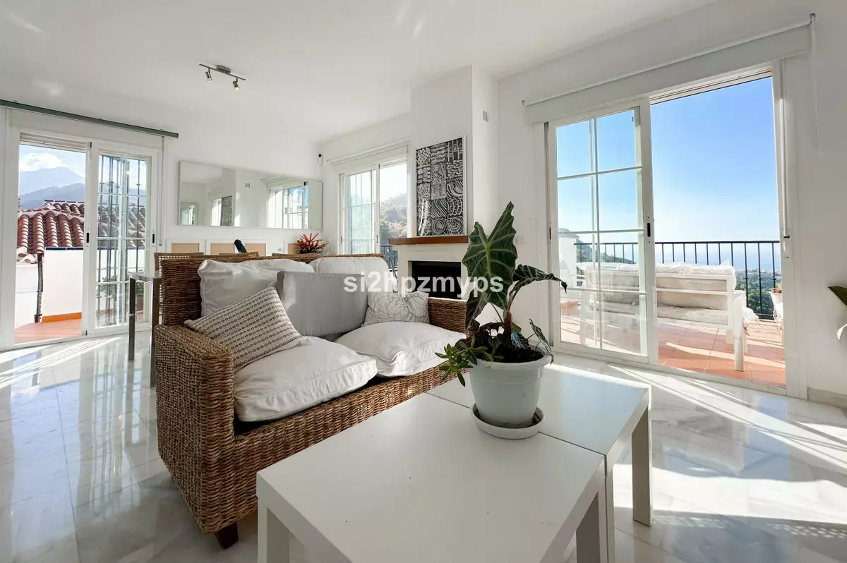 3-bedroom Town House In Frigiliana, Spain (162 M²)