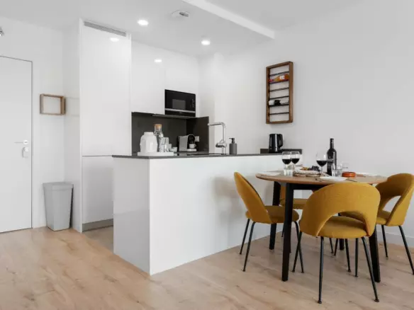 2-bedroom Apartment In Málaga, Spain (70 M²)