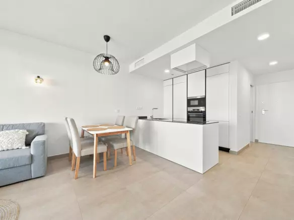 2-bedroom Apartment In Fuengirola, Spain (133 M²)